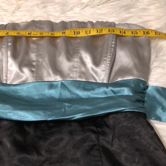 Prom/cocktail strapless dress size 13 - Picture 3 of 8